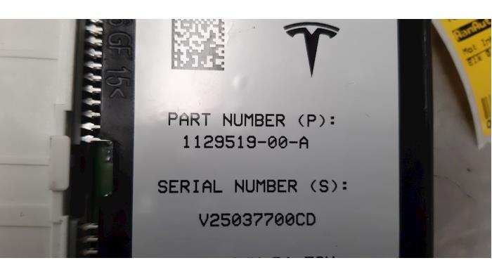 Module PDC van een Tesla Model X 100D 2019