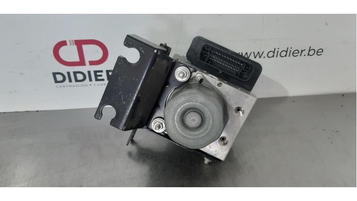 Pompa ABS Nissan NV200