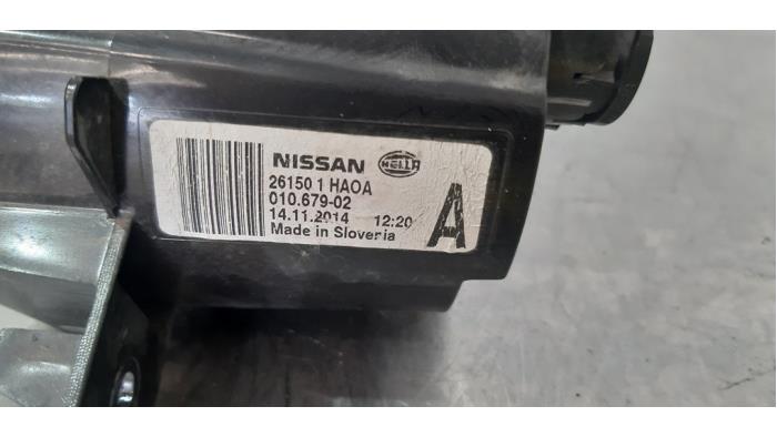 Mistlamp rechts-voor van een Nissan NV 200 Evalia (M20M) 24kWh 2014