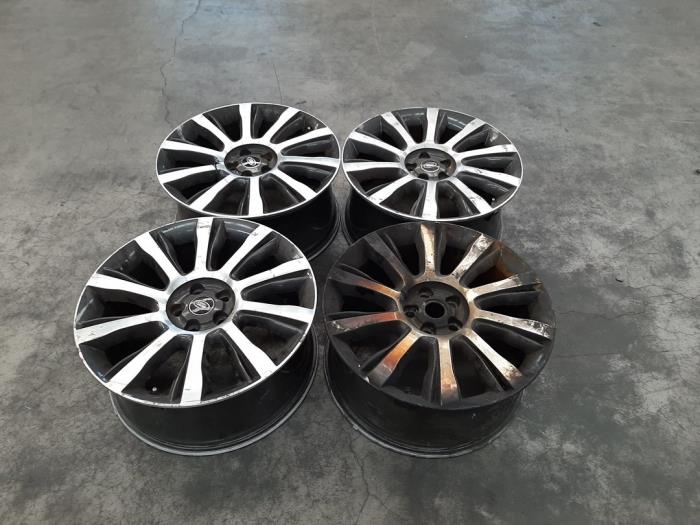 Zestaw obreczy Landrover Range Rover