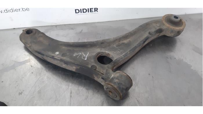 Bras de suspension avant droit Renault Master
