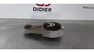 Gebruikte Motorrubber Peugeot 2008 (CU) 1.6 Blue HDi 75 Prijs € 24,20 Inclusief btw aangeboden door Autohandel Didier