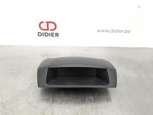 Gebruikte Display Interieur Citroen Berlingo Cinqspace, Multispace 1.6 HDi 90 Prijs € 66,55 Inclusief btw aangeboden door Autohandel Didier