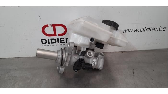 Master cylinder Skoda Octavia