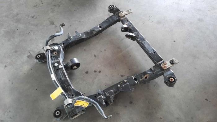 Subframe Opel Zafira