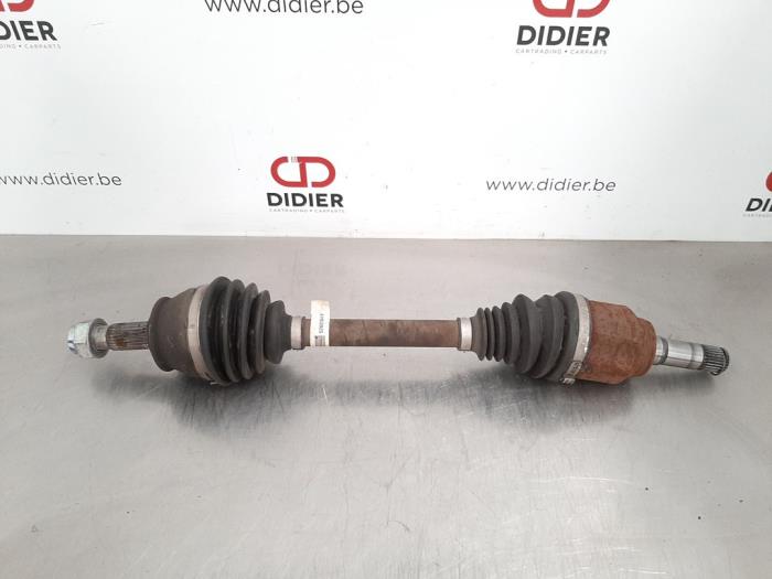 Vasen etuvetoakseli Fiat Doblo