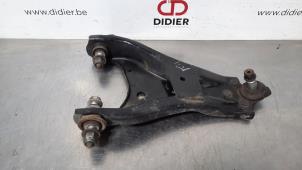 Gebruikte Triangel links-voor Dacia Duster (HS) 1.5 dCi 4x4 Prijs € 60,50 Inclusief btw aangeboden door Autohandel Didier