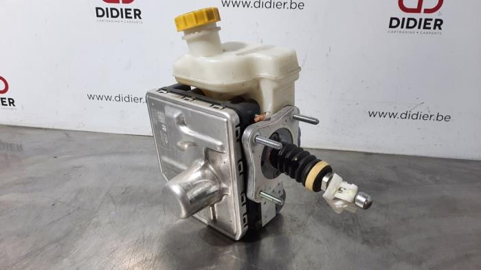 Stuurbekrachtiging Pomp van een Alfa Romeo Giulia (952) 2.0 T 16V Veloce Q4 2018