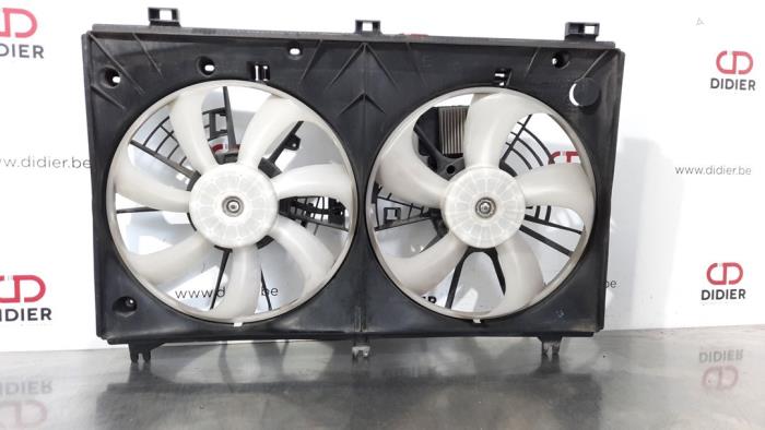 Cooling fans Lexus RC