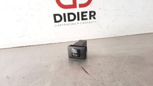 Gebruikte Schakelaar Koplamp Ihv Citroen C1 1.0 Vti 68 12V Prijs € 18,15 Inclusief btw aangeboden door Autohandel Didier