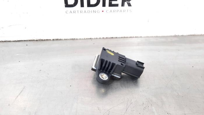 Voetganger Crash sensor van een Kia Sportage (QL) 1.6 CRDi 16V 136 2019