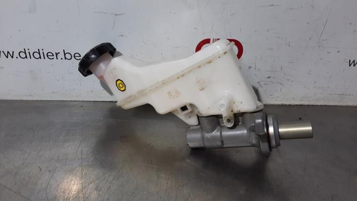 Hoofdremcilinder Kia Rio