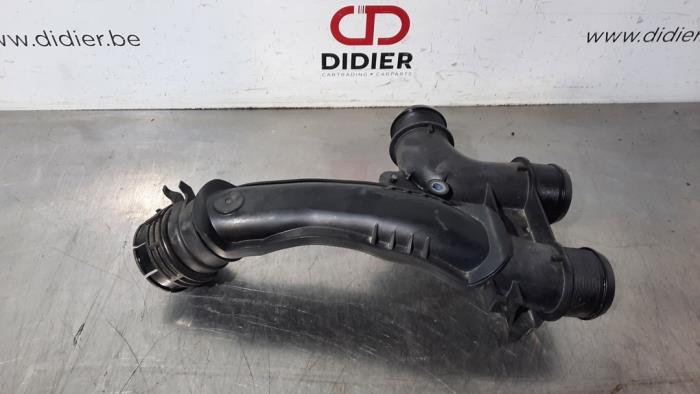 Gebruikte Intercooler Buis Citroen Jumpy 1.6 Blue HDi 115 Prijs € 30,25 Inclusief btw aangeboden door Autohandel Didier