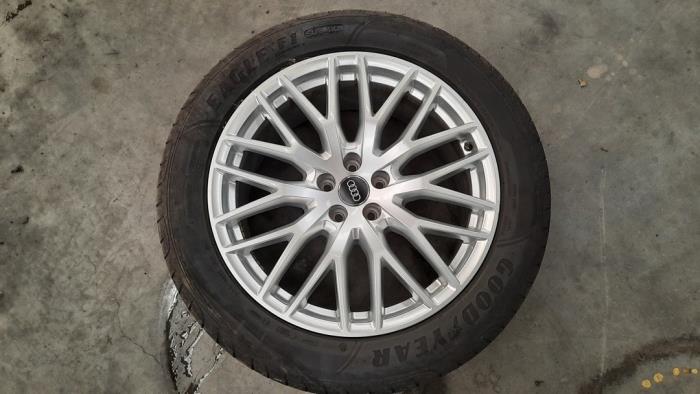 Wheel + tyre Audi Q7