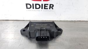 Gebruikte Radar sensor Fiat 500X (334) 1.0 FireFly Turbo 120 12V Prijs € 133,10 Inclusief btw aangeboden door Autohandel Didier