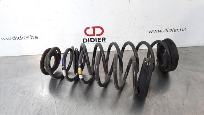Schroefveer achter Hyundai I20
