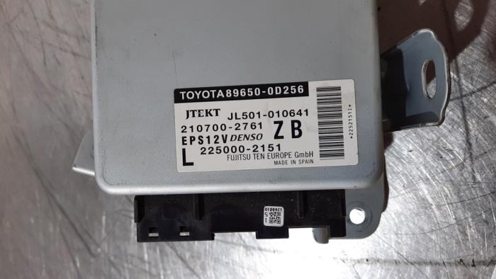 Stuurbekrachtiging Computer van een Toyota Yaris III (P13) 1.5 16V Dual VVT-iE 2018