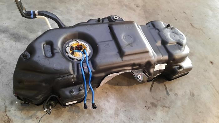 Tank element Pomp van een Volkswagen Touareg 3.0 TDI 286 V6 24V 2019