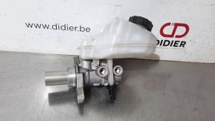 Gebruikte Hoofdremcilinder Jaguar E-Pace 2.0 D 150 16V AWD Prijs € 121,00 Inclusief btw aangeboden door Autohandel Didier