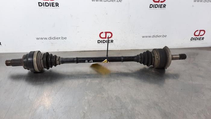 Gebruikte Aandrijfas rechts-achter BMW 5 serie (F10) 525d 16V Prijs € 133,10 Inclusief btw aangeboden door Autohandel Didier