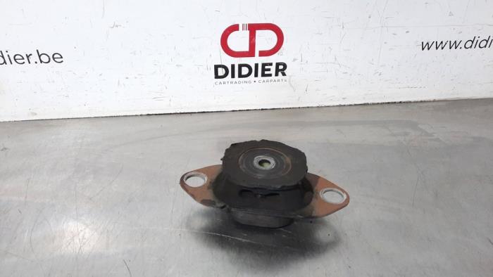 Suporte do motor Dacia Duster