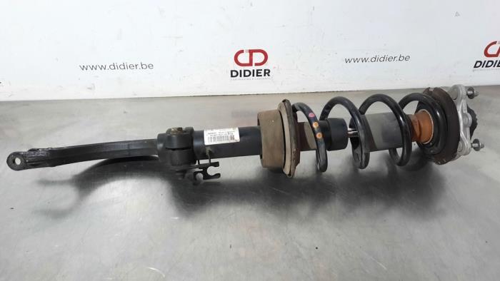 Fronts shock absorber, left Audi A6