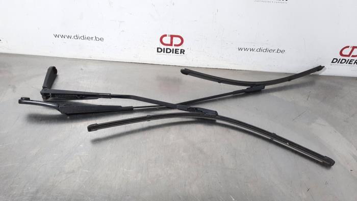 Front wiper arm Audi A6