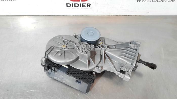 Hayon moteur Mercedes C-Klasse