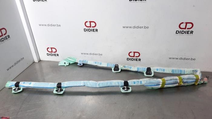 Kurtyna prawa Skoda Octavia