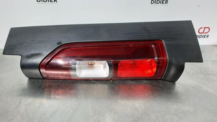 Renault Trafic Taillight\, right
