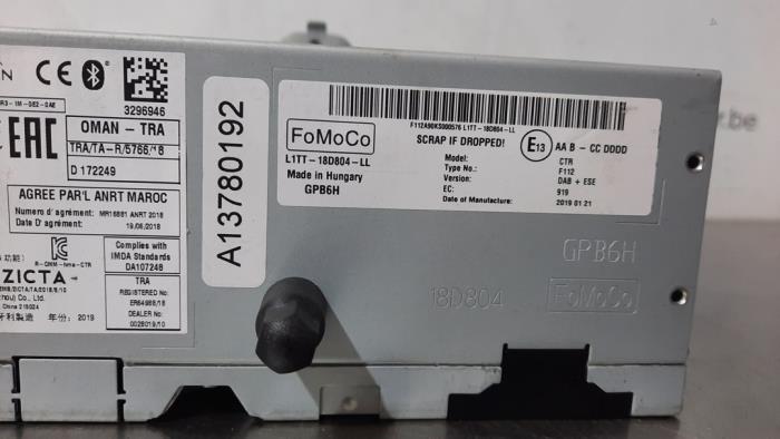 Radio module van een Ford Fiesta 7 1.5 EcoBoost 12V ST 2019
