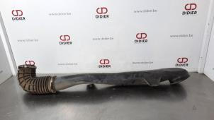 Gebruikte Aanzuigslang Lucht Mercedes Atego Prijs € 48,40 Inclusief btw aangeboden door Autohandel Didier