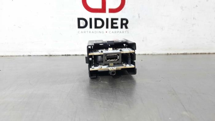 Connexion USB Jeep Renegade