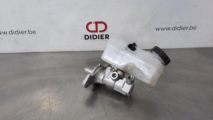 Glówny cylinder hamulcowy Dacia Sandero