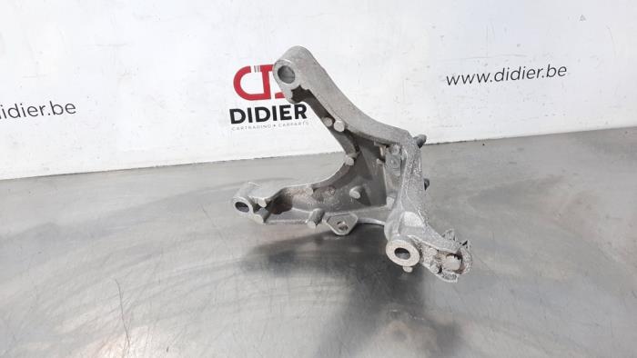 Wspornik skrzyni biegów Dacia Sandero