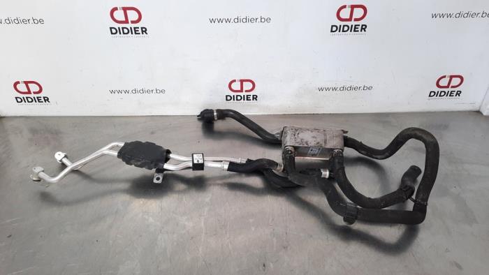 Refroidisseur d&#039;huile Jaguar XF