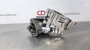 Gebruikte Oliekoeler Maserati Ghibli III 3.0 Diesel Prijs € 163,35 Inclusief btw aangeboden door Autohandel Didier