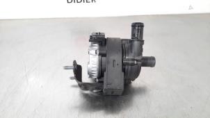 Gebruikte Extra waterpomp Renault Clio V (RJAB) 1.5 Blue dCi 85 Prijs € 66,55 Inclusief btw aangeboden door Autohandel Didier