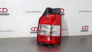 Gebruikte Achterlicht rechts Volkswagen Transporter T5 2.0 TDI DRF Prijs € 36,30 Inclusief btw aangeboden door Autohandel Didier