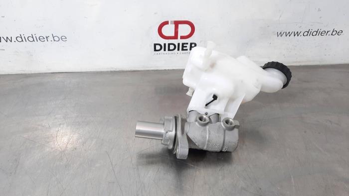 Master cylinder Opel Combo