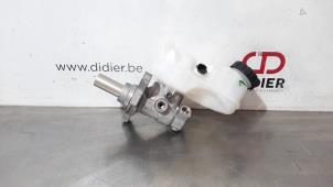 Gebruikte Hoofdremcilinder Dacia Duster (SR) 1.3 TCE 130 16V Prijs € 66,55 Inclusief btw aangeboden door Autohandel Didier