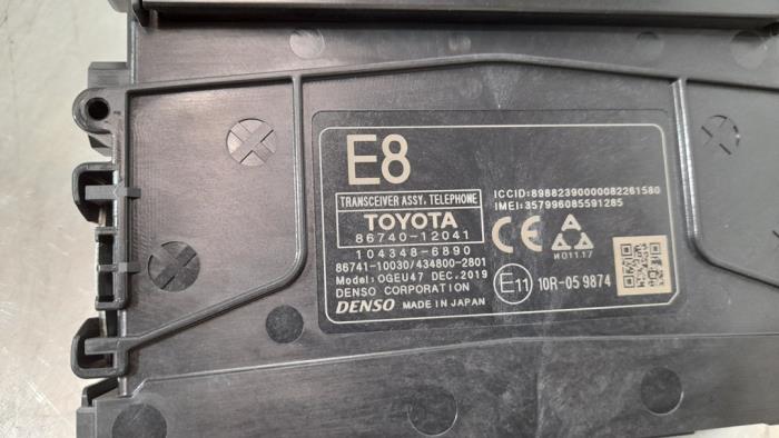 Telefoon (diversen) van een Toyota Corolla Touring Sport (E21/EH1) 1.8 16V Hybrid 2020