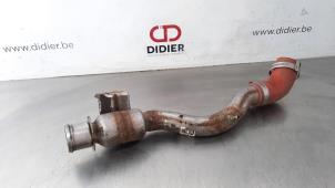 Gebruikte Turbo Pijp Landrover Range Rover IV (LG) 4.4 SDV8 32V Prijs € 54,45 Inclusief btw aangeboden door Autohandel Didier