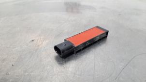 Gebruikte Keyless entry antenne Volkswagen Touran (5T1) 2.0 TDI 150 Prijs € 18,15 Inclusief btw aangeboden door Autohandel Didier