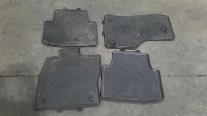 Set of mats Volkswagen Passat