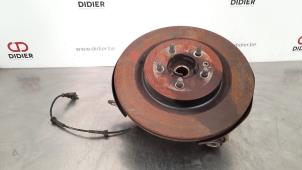 Gebruikte Fusee rechts-achter Landrover Range Rover IV (LG) 4.4 SDV8 32V Prijs € 211,75 Inclusief btw aangeboden door Autohandel Didier