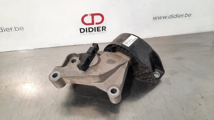 Engine mount Renault Clio