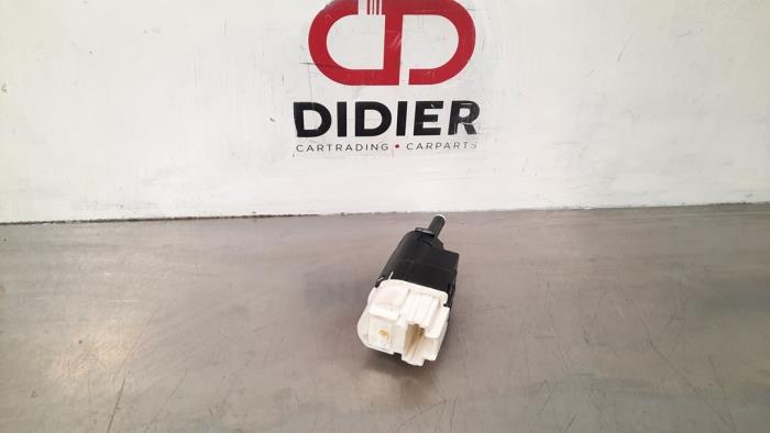 Brake light switch Renault Clio