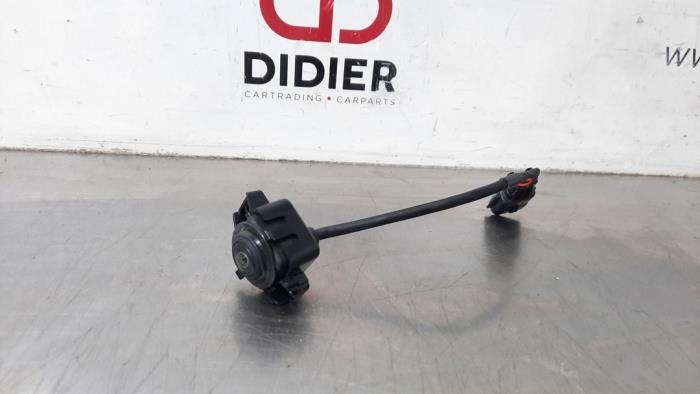Caméra rétroviseur droite Dacia Duster