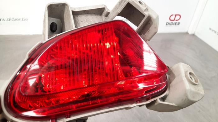 Bumper reflector links-achter van een Mazda 2 (DJ/DL) 1.5 SkyActiv-G 90 2019